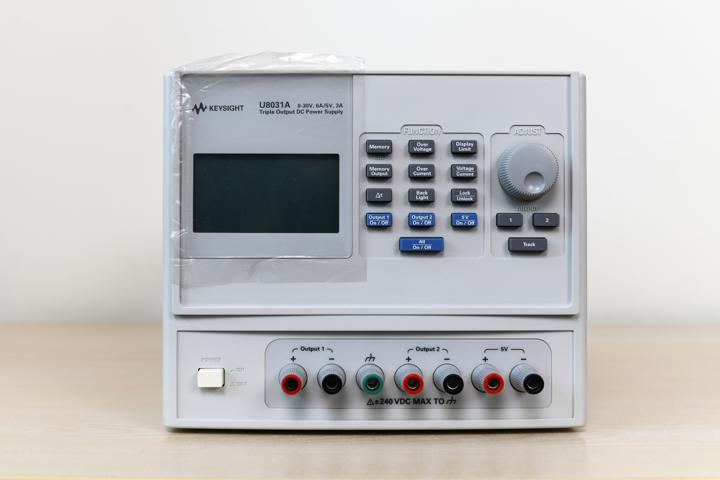 Источник питания Keysight U8031A